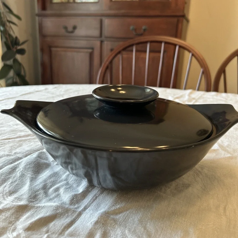 Monterey Pottery Casserole Dish OS Black Lidded‎ Side Handles Retro Kitchen USA